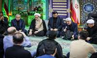 حضور وزیر بهداشت در جمع معتکفین دانشگاه علوم پزشکی ایران
