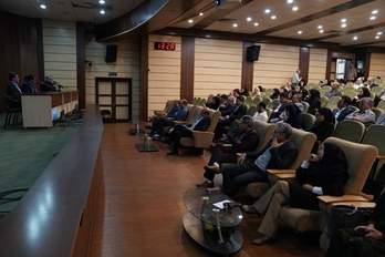 بزرگداشت روز استاد در نشستی تعاملی با اعضای هیئت علمی دانشگاه علوم پزشکی ایران برگزار شد