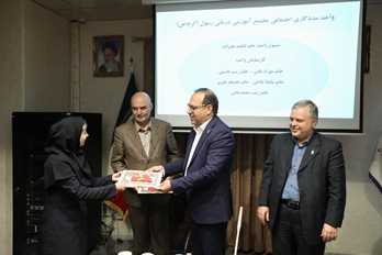 توکلی: کسی نباید به دلیل نداشتن پول از خدمات درمانی محروم شود/تقویت تریاژ مددکاران اجتماعی در مراکز درمانی